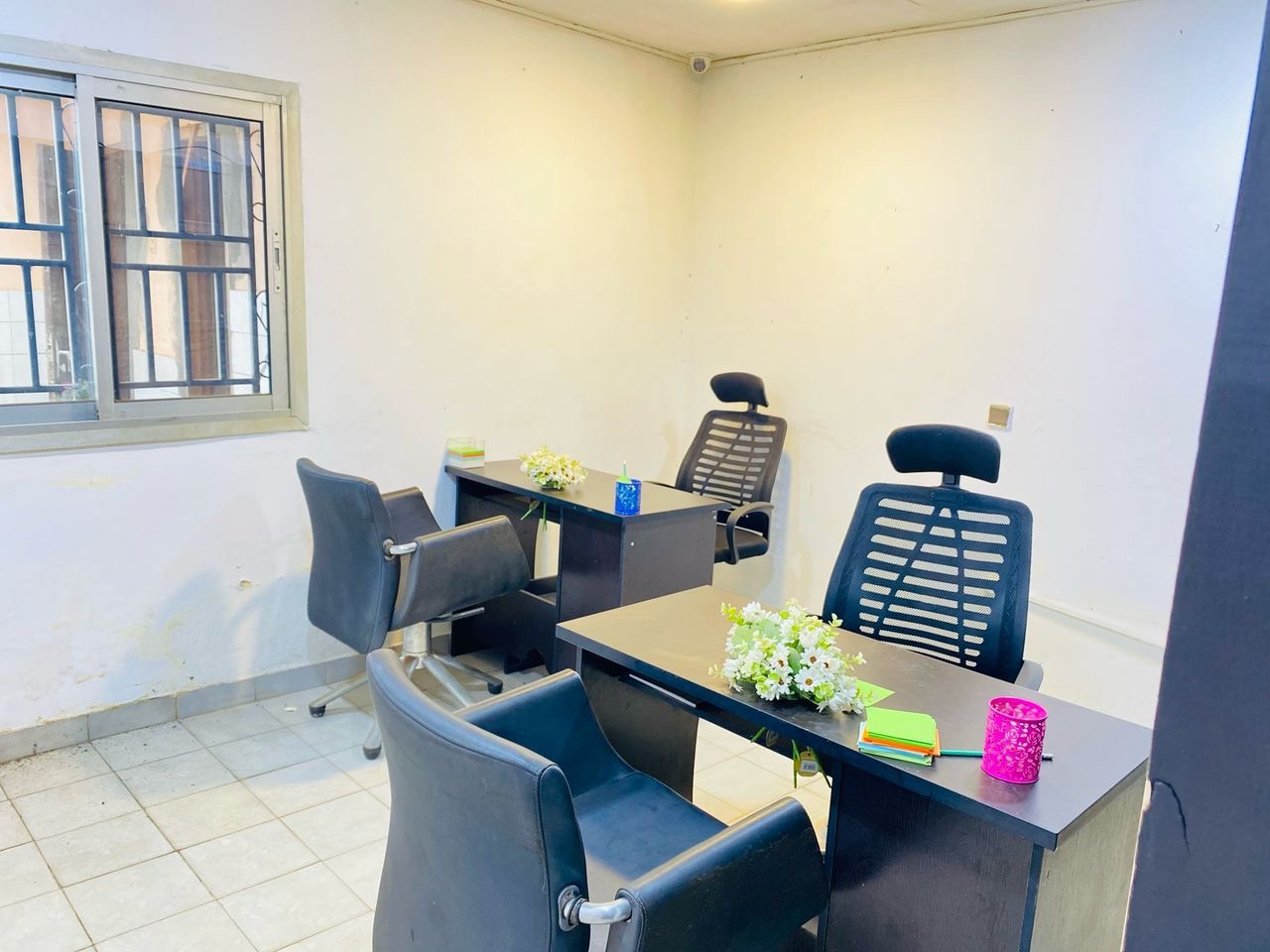 Institut de beauté à vendre en plein cœur de Yaoundé : une opportunité unique pour les passionnés de beauté .